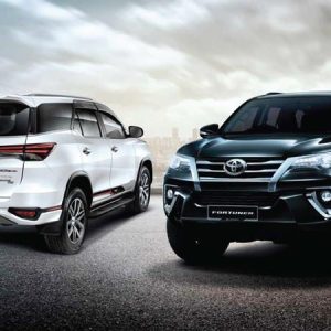 Cho taxi Tự Lái 7 Chỗ Toyota Fortuner